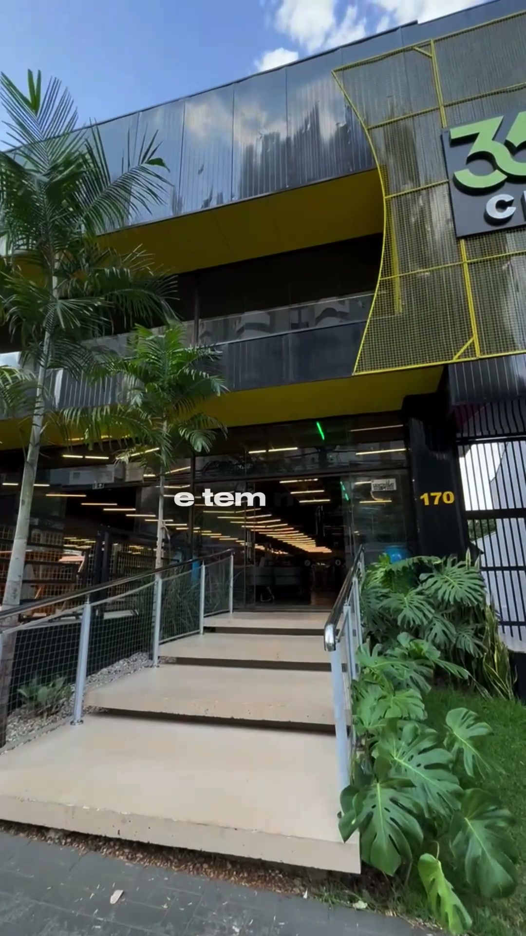 Frente da Academia 360 Club — Av. Pedro Taques, 170, Maringá